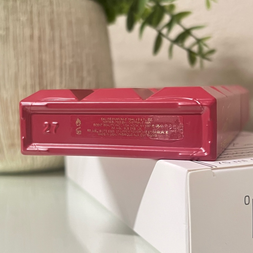 Sabrina Carpenter cherry baby Eau De Parfum - Picture 6 of 7